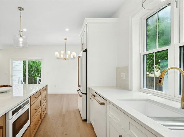 671 Marrett Road, Lexington MA 02421