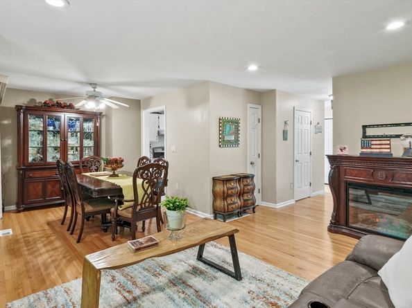 237 Heritage Drive 237, Northbridge MA 01588