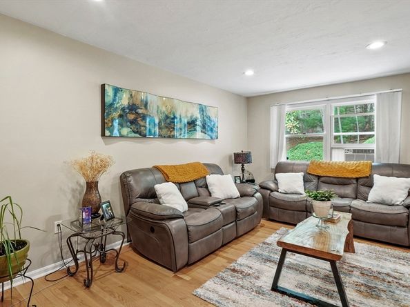 237 Heritage Drive 237, Northbridge MA 01588