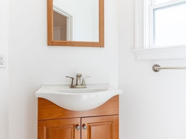 2 Ethel Ave 2, Peabody MA 01960