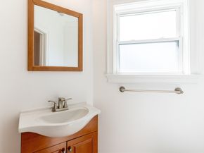2 Ethel Ave 2, Peabody MA 01960