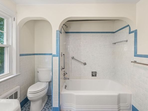 795 Brook Road, Milton MA 02186