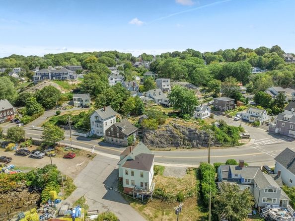 97 East Main St, Gloucester MA 01930
