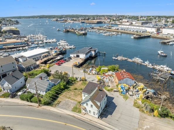 97 East Main St, Gloucester MA 01930