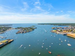 97 East Main St, Gloucester MA 01930