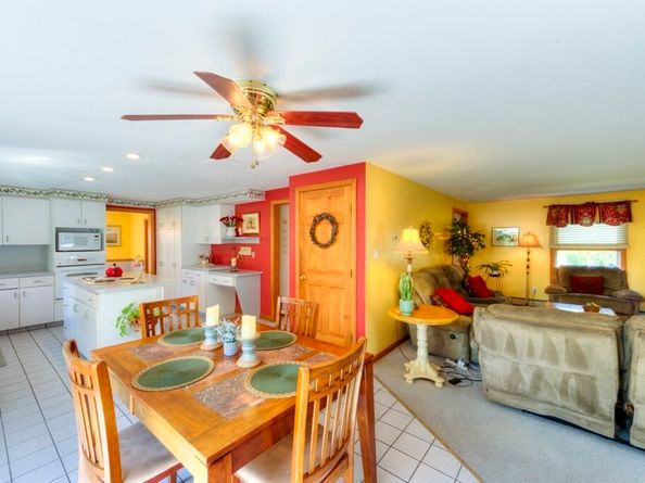 16 Mohave Road, Worcester MA 01606