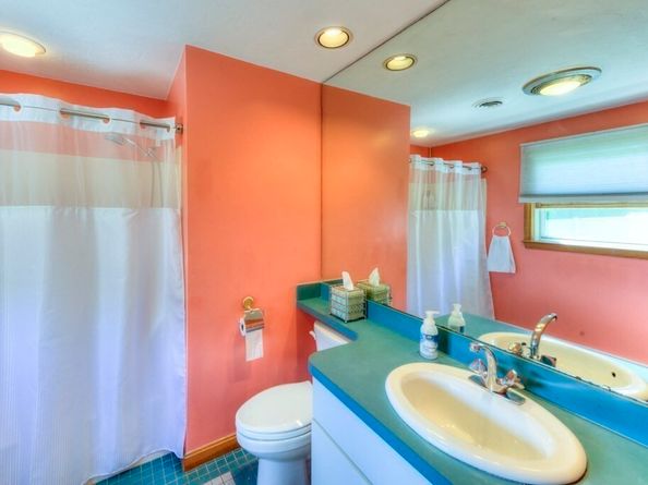 16 Mohave Road, Worcester MA 01606