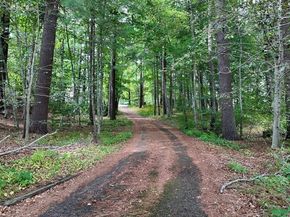 151 Plymouth St, Halifax MA 02338