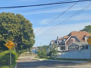 27-1/2 Fremont St 2, Plymouth MA 02360