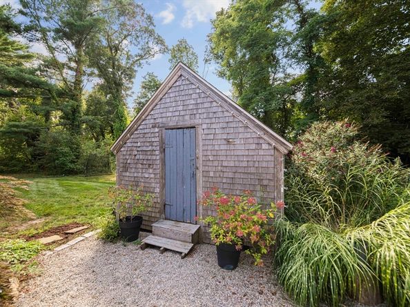 104 Standish St, Duxbury MA 02332