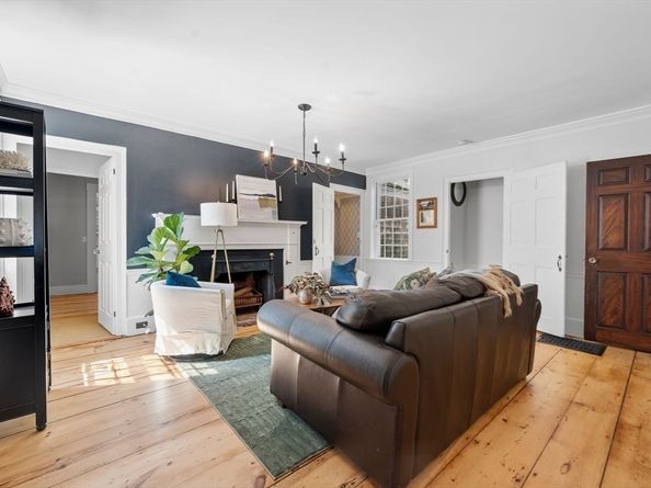 104 Standish St, Duxbury MA 02332