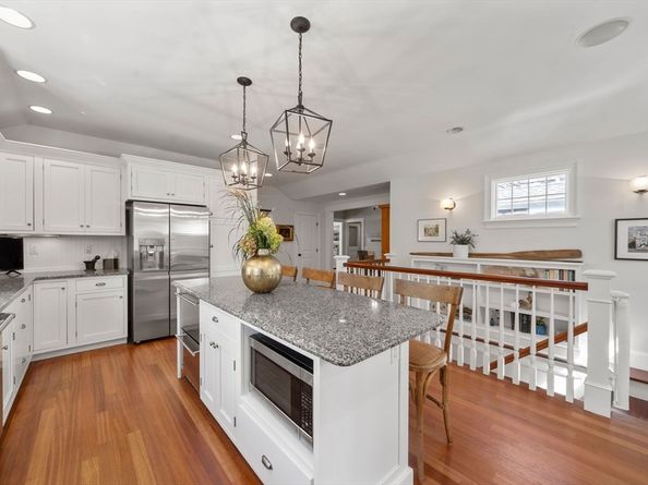 104 Standish St, Duxbury MA 02332