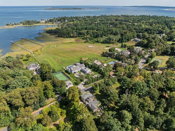 104 Standish St, Duxbury MA 02332
