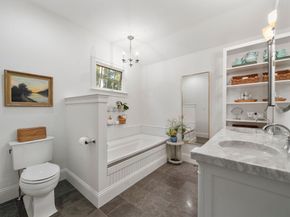 104 Standish St, Duxbury MA 02332