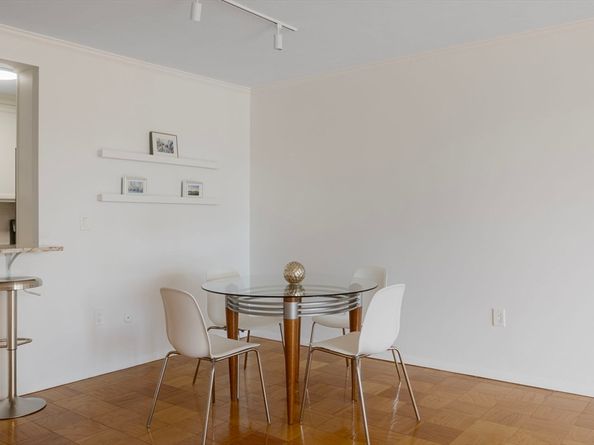 6 Whittier Pl 9H, Boston MA 02114