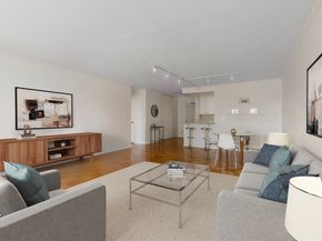 6 Whittier Pl 9H, Boston MA 02114