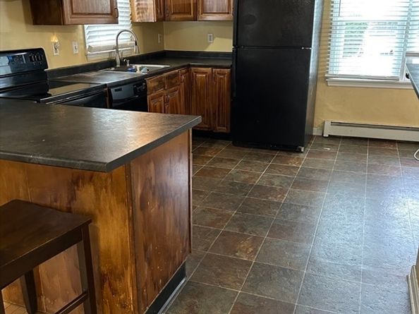 7 Valleyview Ct 3, Fitchburg MA 01420