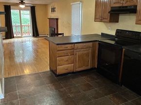 7 Valleyview Ct 3, Fitchburg MA 01420