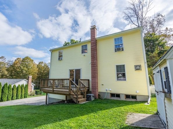 77 Ward St, North Brookfield MA 01535