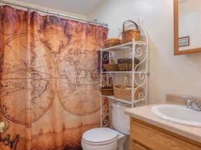 77 Ward St, North Brookfield MA 01535