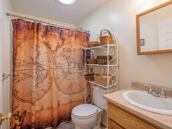 77 Ward St, North Brookfield MA 01535
