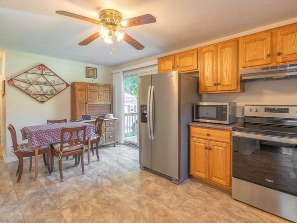 77 Ward St, North Brookfield MA 01535