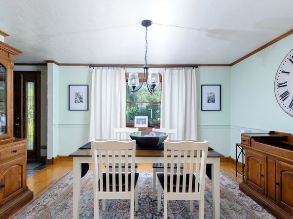 16 Jackie Dr, Millbury MA 01527
