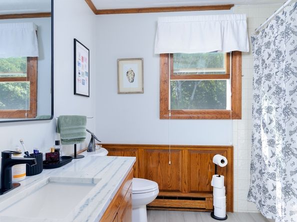 16 Jackie Dr, Millbury MA 01527