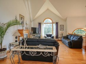 315 Central St, Hudson MA 01749