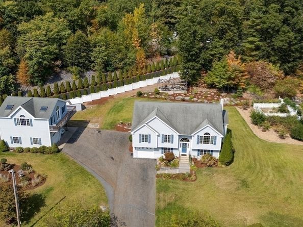 315 Central St, Hudson MA 01749