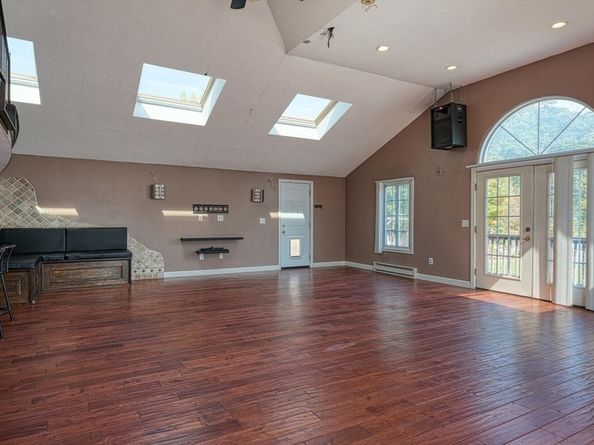 315 Central St, Hudson MA 01749