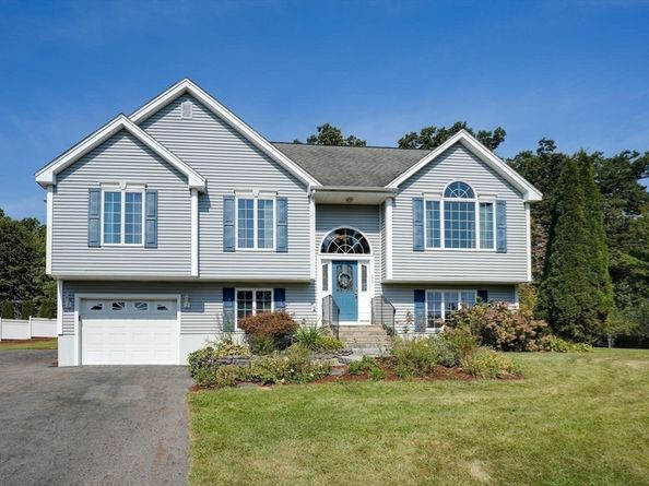 315 Central St, Hudson MA 01749