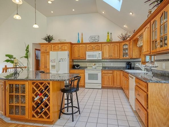 315 Central St, Hudson MA 01749