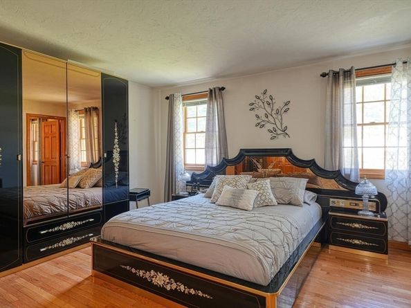 315 Central St, Hudson MA 01749