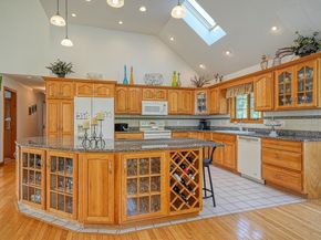 315 Central St, Hudson MA 01749