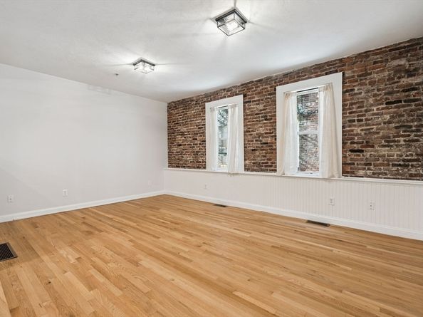 172 Cottage St 2, Boston MA 02128