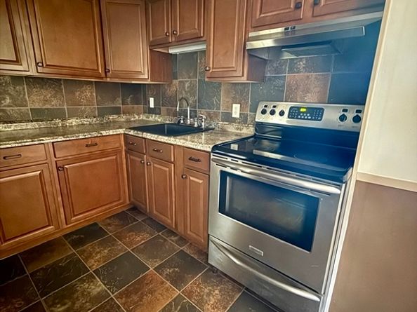 1042 Washington St, Abington MA 02351