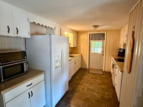 1042 Washington St, Abington MA 02351
