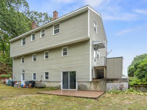 18 Carmen 18, Woburn MA 01801