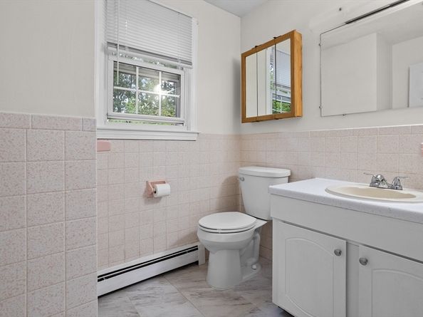 18 Carmen 18, Woburn MA 01801