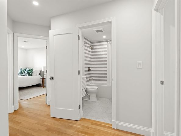 713-715 E 7th St 715, Boston MA 02127