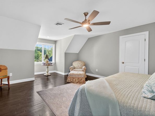18 Keeney Pond Rd, Norfolk MA 02056