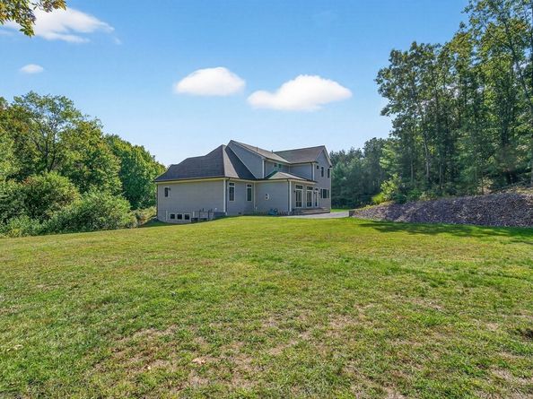 18 Keeney Pond Rd, Norfolk MA 02056