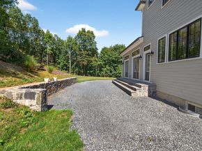18 Keeney Pond Rd, Norfolk MA 02056