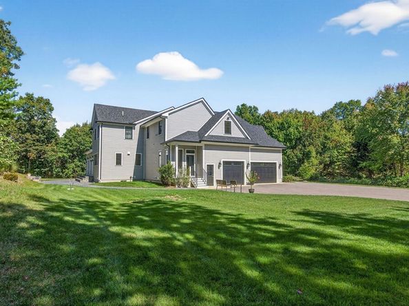 18 Keeney Pond Rd, Norfolk MA 02056