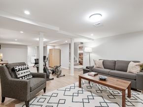 80 Pine Ridge Rd, Newton MA 02468