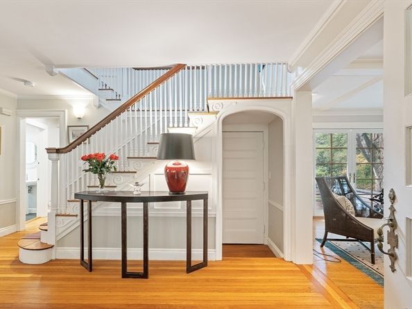 80 Pine Ridge Rd, Newton MA 02468