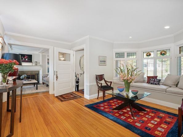 80 Pine Ridge Rd, Newton MA 02468