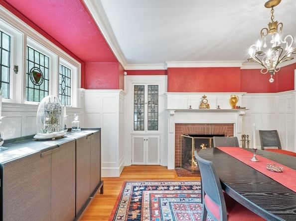 80 Pine Ridge Rd, Newton MA 02468