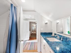80 Pine Ridge Rd, Newton MA 02468